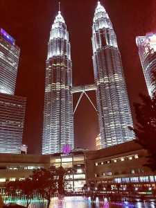 Chỉ với 5,4 triệu cô gái xinh đẹp đã tung hoành Melaka-Kuala Lumpur  4N3D như thế nào?