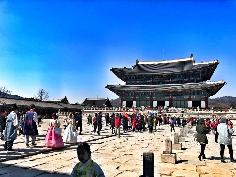 Cung Cảnh Phúc cổ kính giữa Seoul